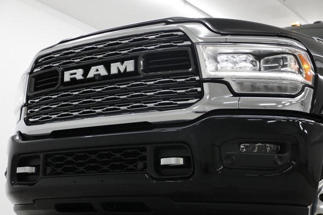 2022 Ram 3500 Limited Crew Cab 4x4 8' Box