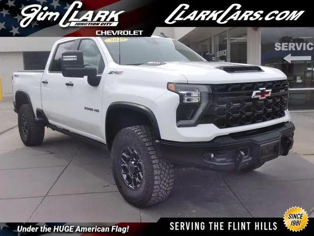 2025 Chevrolet Silverado 2500HD 4WD Crew Cab Standard Bed ZR2 for sale in Junction City, KS