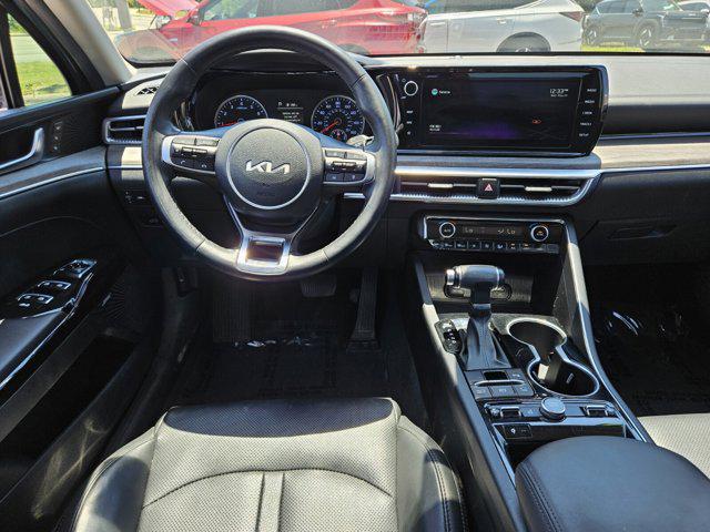2022 Kia K5 EX