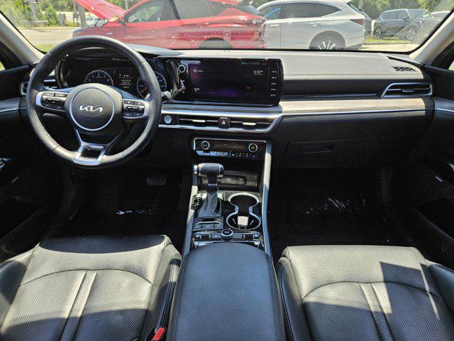 2022 Kia K5 EX