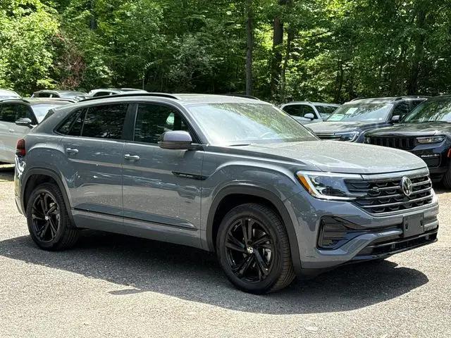 2026 Volkswagen Atlas Cross Sport SEL R-Line Black