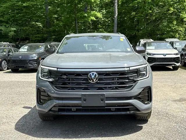 2026 Volkswagen Atlas Cross Sport SEL R-Line Black