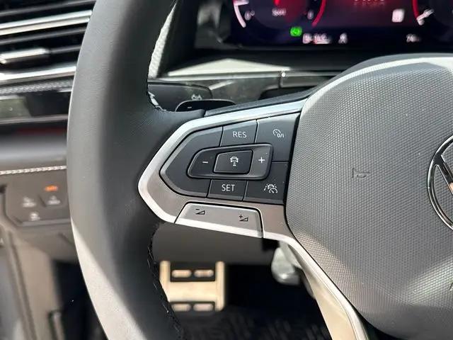 2026 Volkswagen Atlas Cross Sport SEL R-Line Black