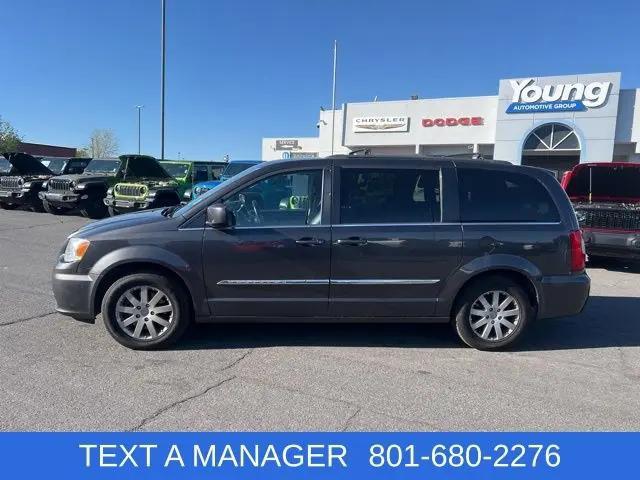 2015 Chrysler Town & Country Touring