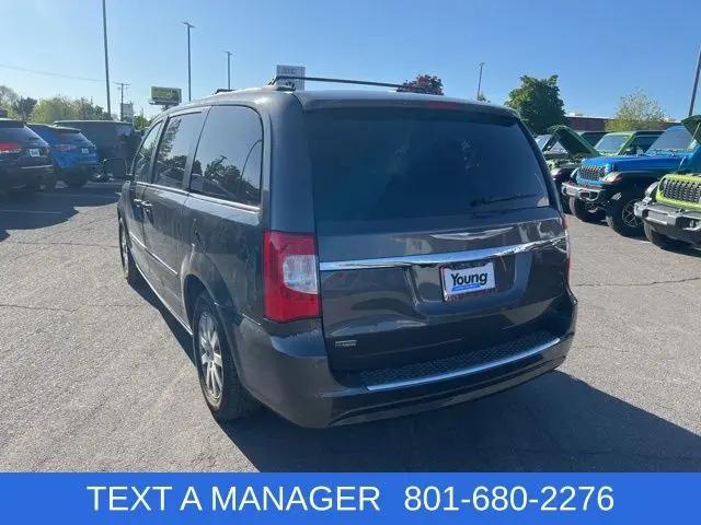 2015 Chrysler Town & Country Touring