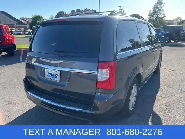 2015 Chrysler Town & Country Touring