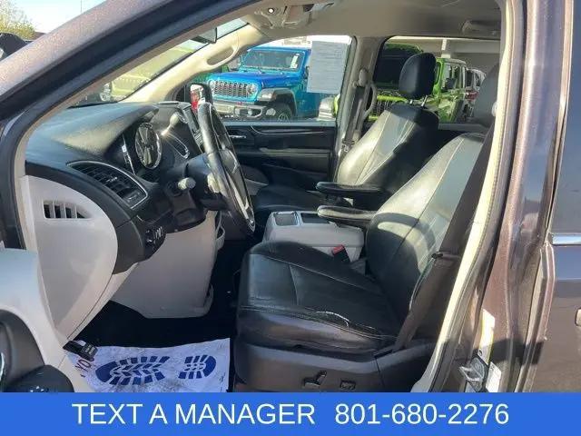 2015 Chrysler Town & Country Touring