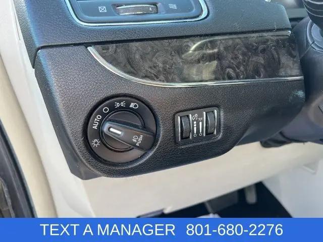 2015 Chrysler Town & Country Touring