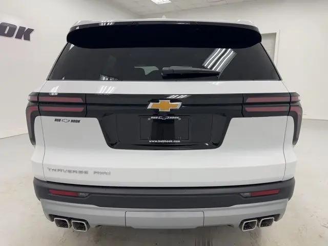 2026 Chevrolet Traverse AWD LT