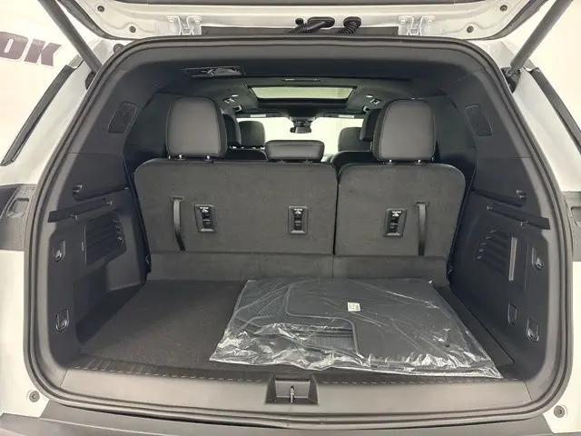 2026 Chevrolet Traverse AWD LT