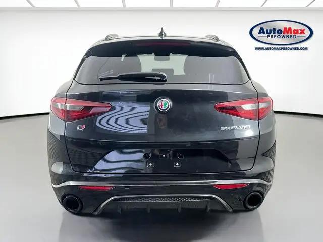 2023 Alfa Romeo Stelvio Veloce AWD