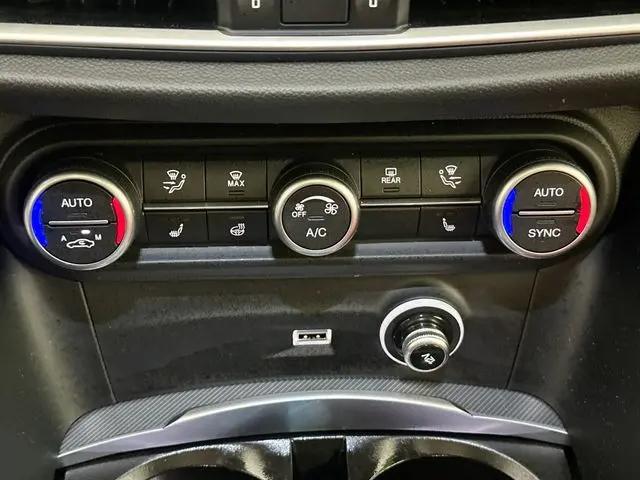 2023 Alfa Romeo Stelvio Veloce AWD