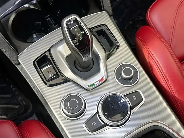 2023 Alfa Romeo Stelvio Veloce AWD