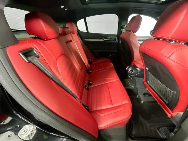 2023 Alfa Romeo Stelvio Veloce AWD