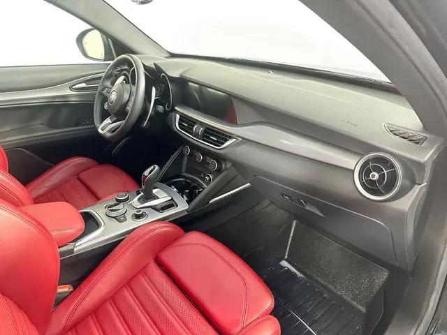 2023 Alfa Romeo Stelvio Veloce AWD