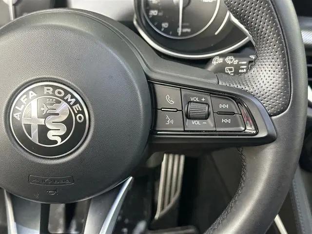 2023 Alfa Romeo Stelvio Veloce AWD