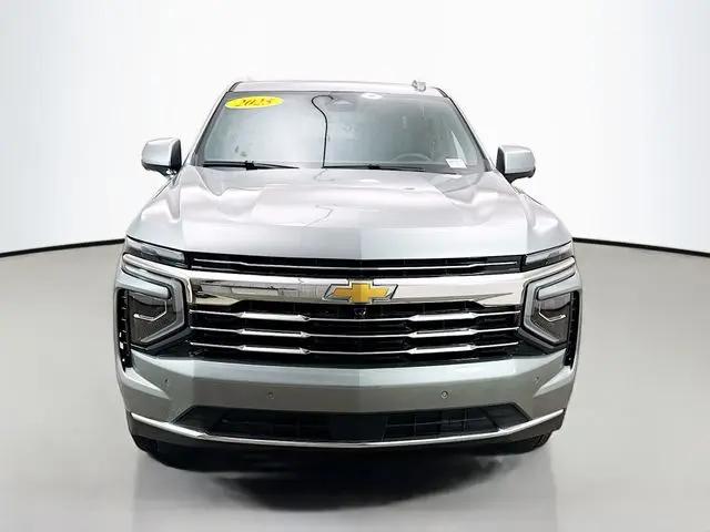 2025 Chevrolet Suburban 2WD LT