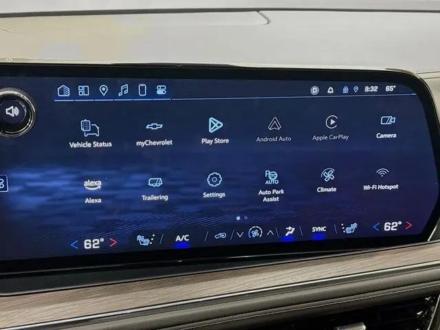 2025 Chevrolet Suburban 2WD LT
