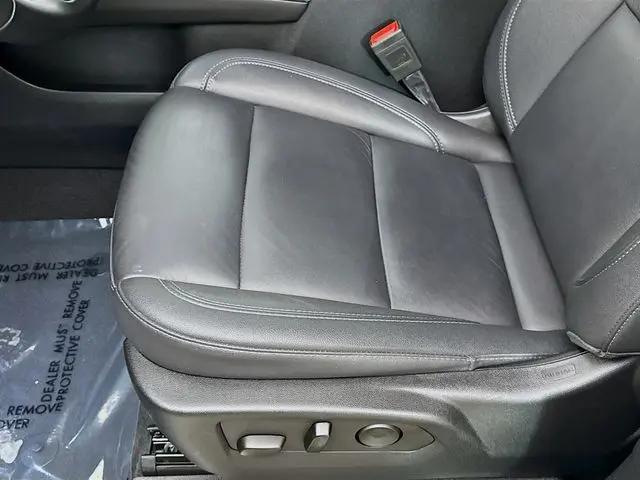 2025 Chevrolet Suburban 2WD LT