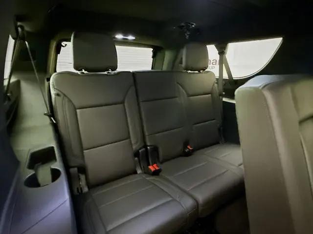 2025 Chevrolet Suburban 2WD LT
