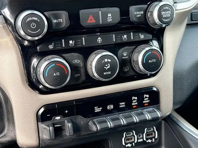 2020 Ram 3500 Laramie Crew Cab 4x4 8' Box