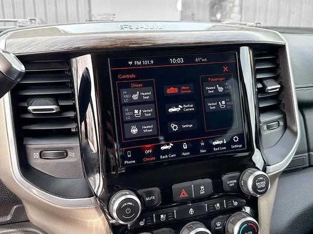 2020 Ram 3500 Laramie Crew Cab 4x4 8' Box