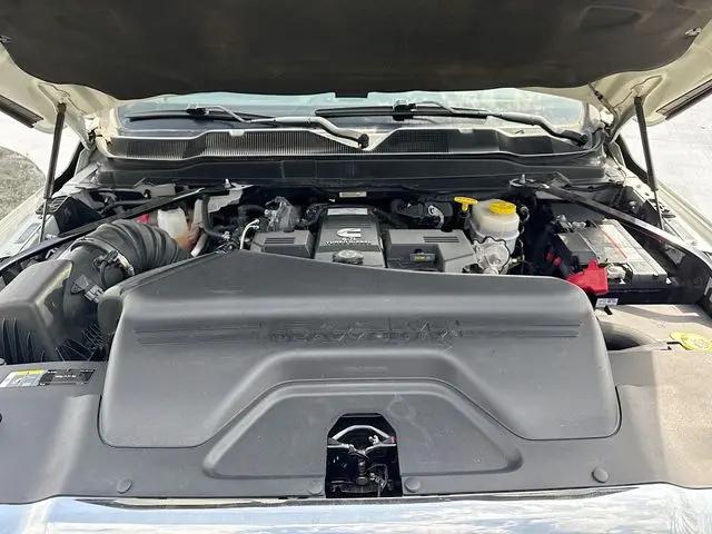 2020 Ram 3500 Laramie Crew Cab 4x4 8' Box