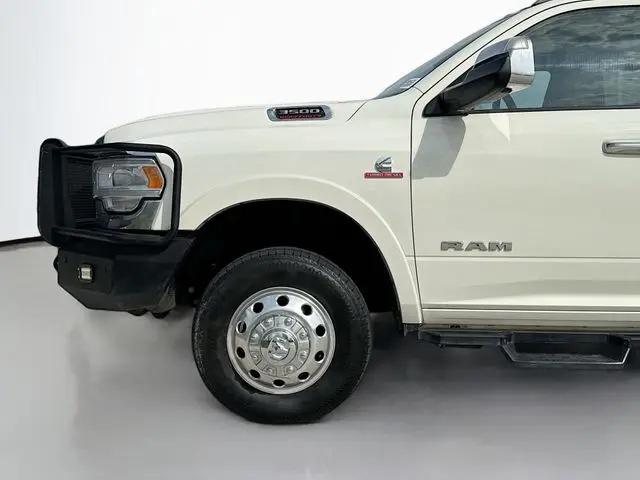 2020 Ram 3500 Laramie Crew Cab 4x4 8' Box