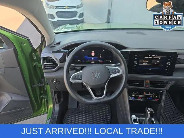 2025 Volkswagen Taos 1.5T SE Black