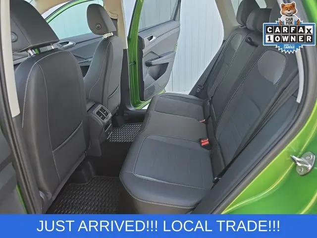 2025 Volkswagen Taos 1.5T SE Black