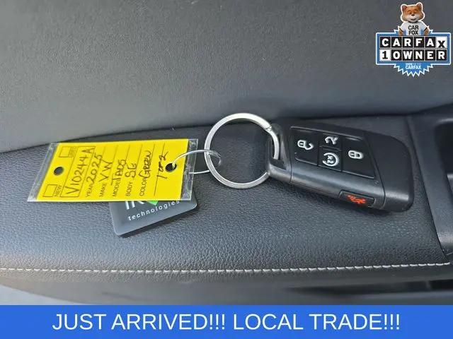 2025 Volkswagen Taos 1.5T SE Black