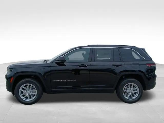 2026 Jeep Grand Cherokee Laredo 4x4