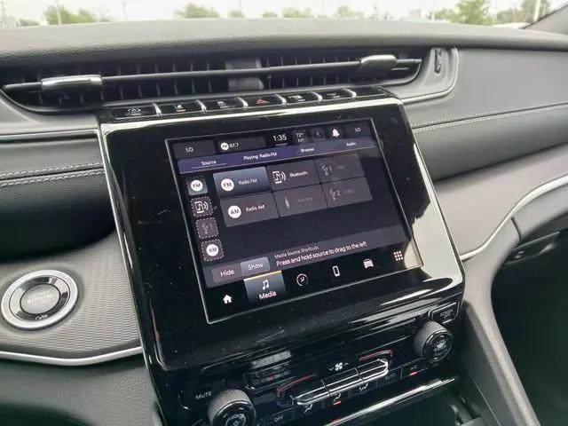 2026 Jeep Grand Cherokee Laredo 4x4