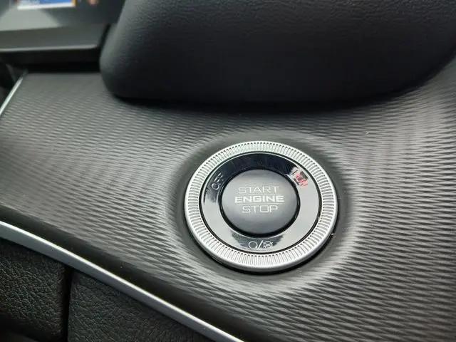 2026 Jeep Grand Cherokee Laredo 4x4