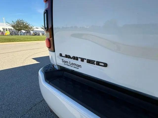 2022 Ram 3500 Limited Crew Cab 4x4 8' Box