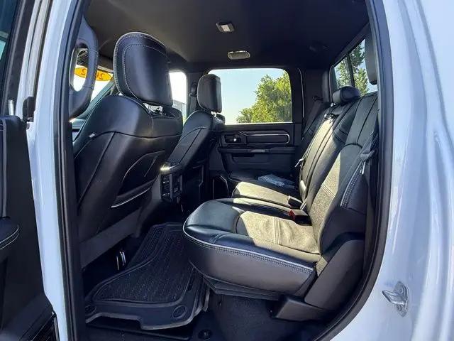 2022 Ram 3500 Limited Crew Cab 4x4 8' Box