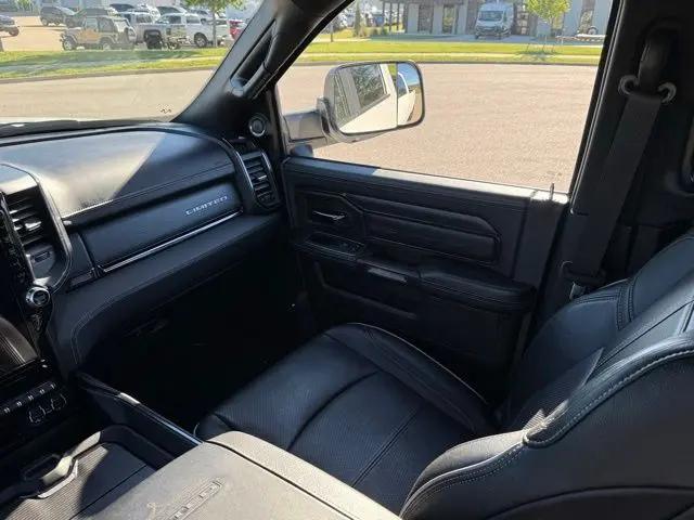 2022 Ram 3500 Limited Crew Cab 4x4 8' Box