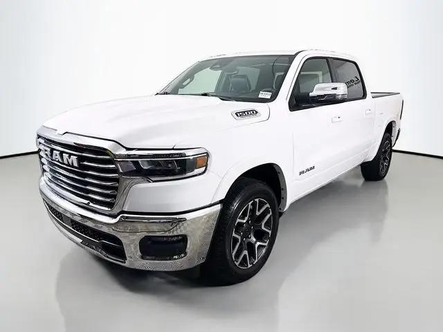 2026 Ram 1500 Laramie Crew Cab 4x4 5'7" Box