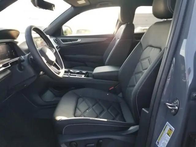 2026 Volkswagen Atlas Cross Sport SE with Technology