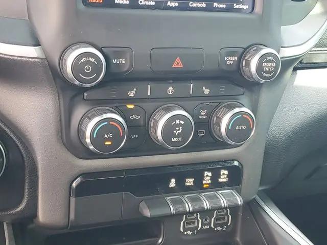 2021 Ram 1500 Big Horn Crew Cab 4x4 5'7" Box