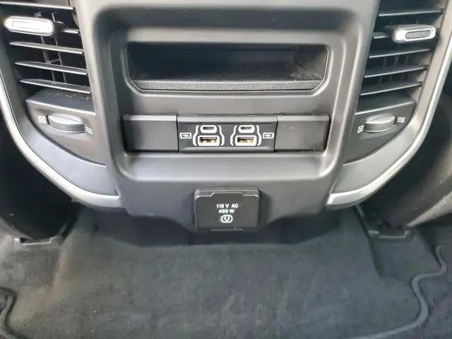 2021 Ram 1500 Big Horn Crew Cab 4x4 5'7" Box