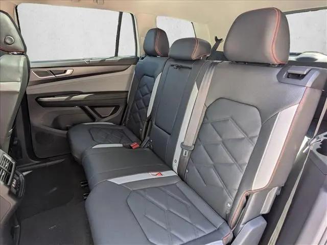 2026 Volkswagen Atlas Peak Edition