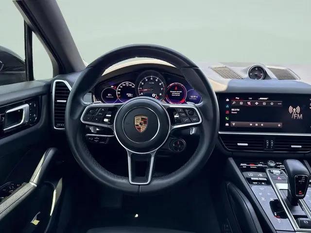 2022 Porsche Cayenne Platinum Edition