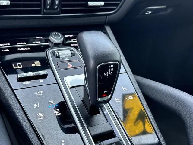2022 Porsche Cayenne Platinum Edition