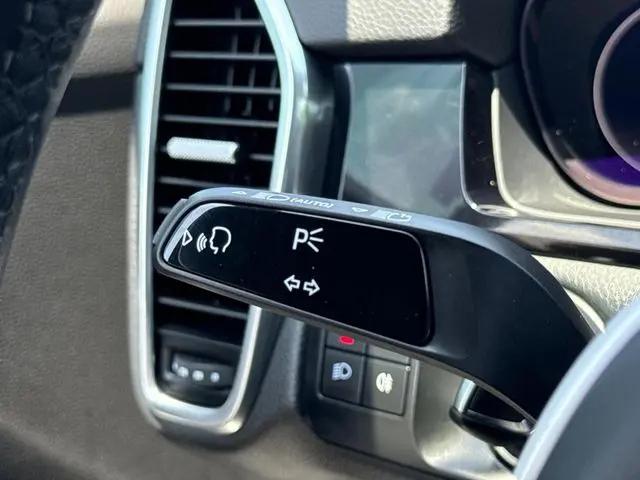 2022 Porsche Cayenne Platinum Edition