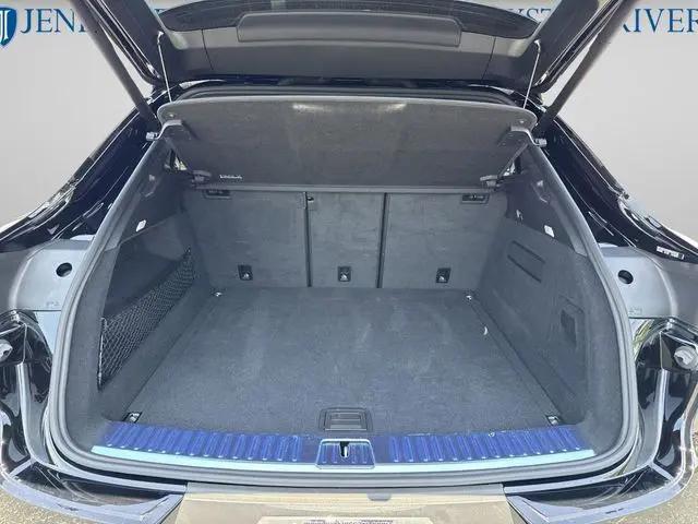 2022 Porsche Cayenne Platinum Edition