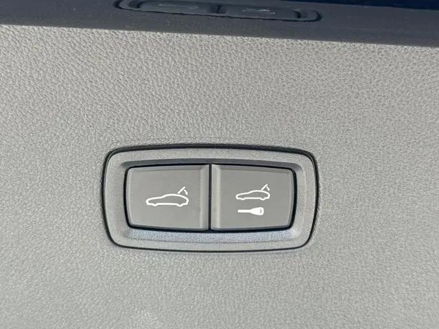 2022 Porsche Cayenne Platinum Edition