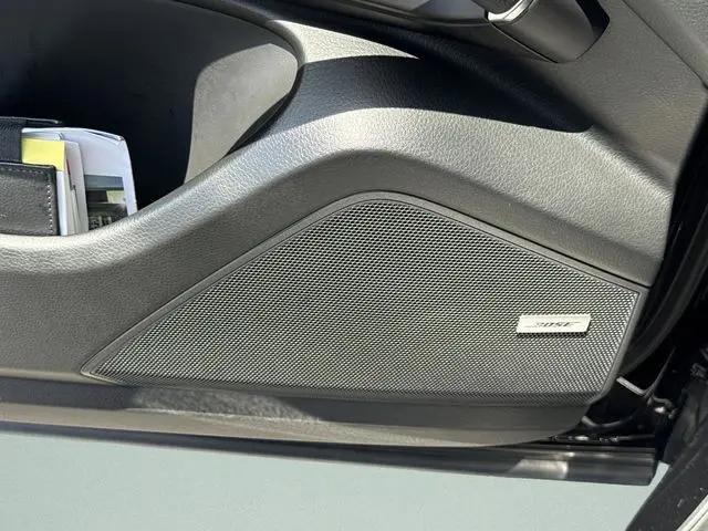 2022 Porsche Cayenne Platinum Edition