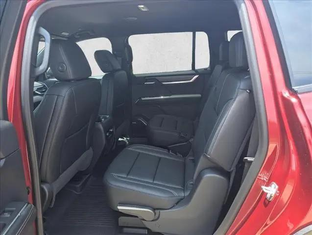 2026 GMC Acadia Elevation FWD