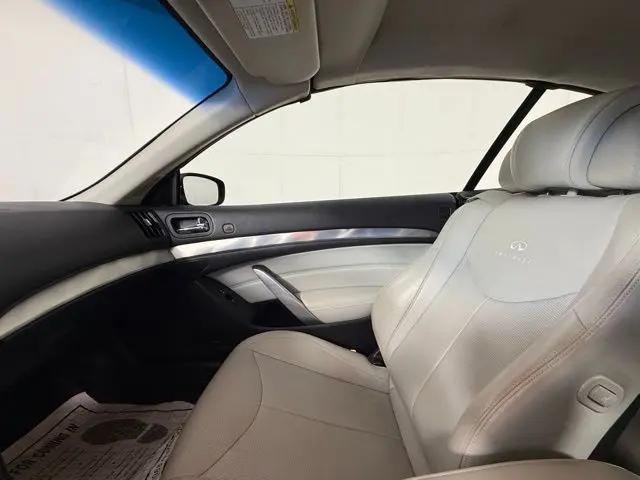 2009 INFINITI G37 G37